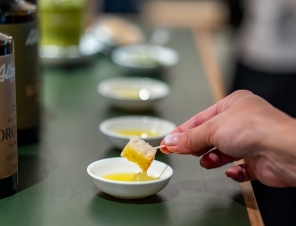 bread dipping